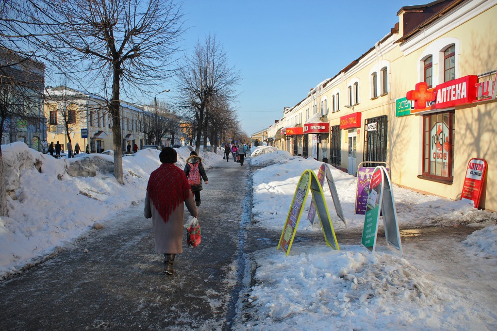 Одна из главных улиц Слободского — улица Советская