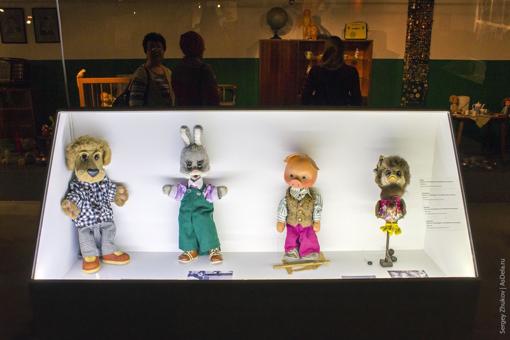 Куклы игравшие в 1970-е годы в передаче "Спокойной ночи малыши!": Филя, Степашка, Хрюша и Каркуша.